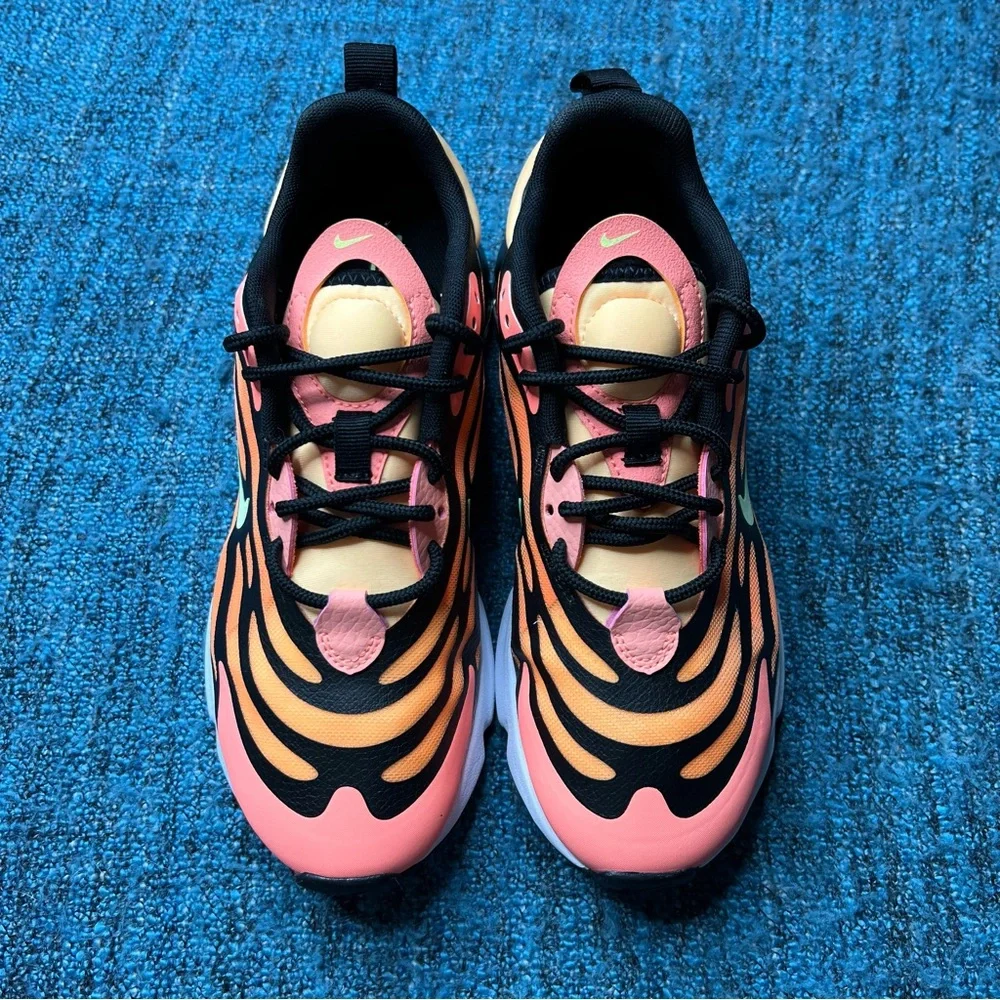 Nike Air Max Exosense Sneakers in Atomic Pink Black Womens Size 6 Athletic Shoes